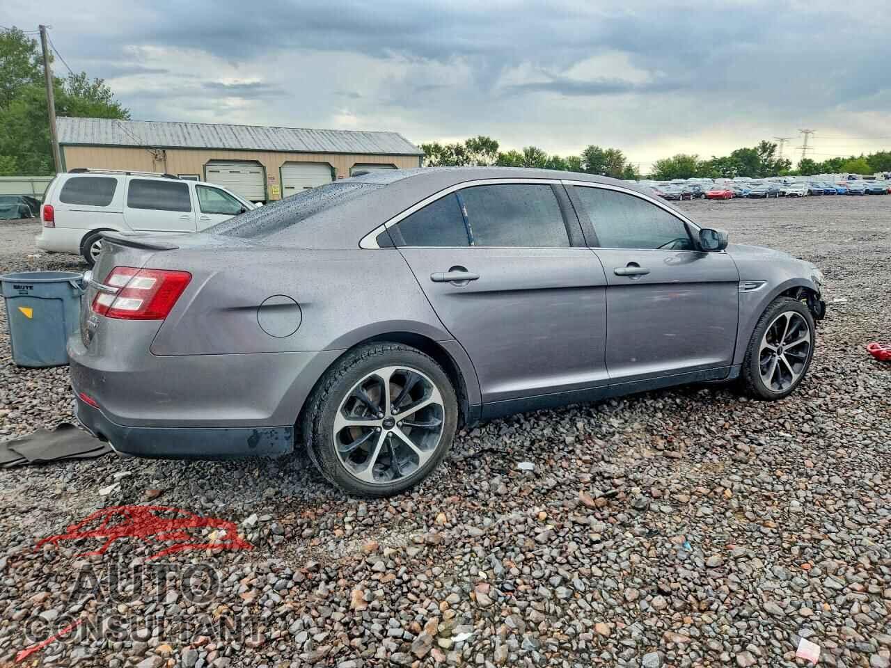 FORD TAURUS 2014 - 1FAHP2E82EG117320