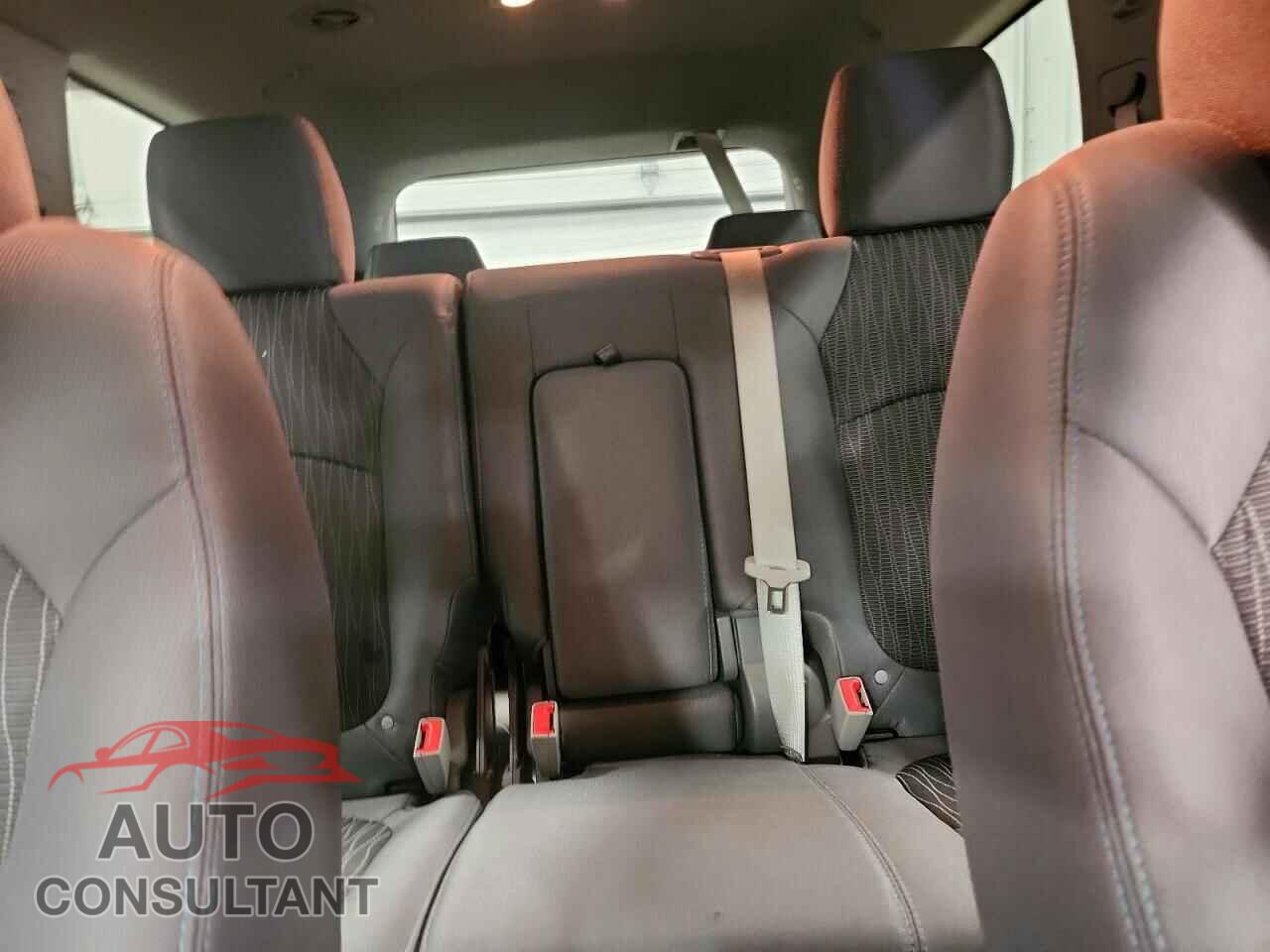 CHEVROLET TRAVERSE 2017 - 1GNKRFED8HJ276128
