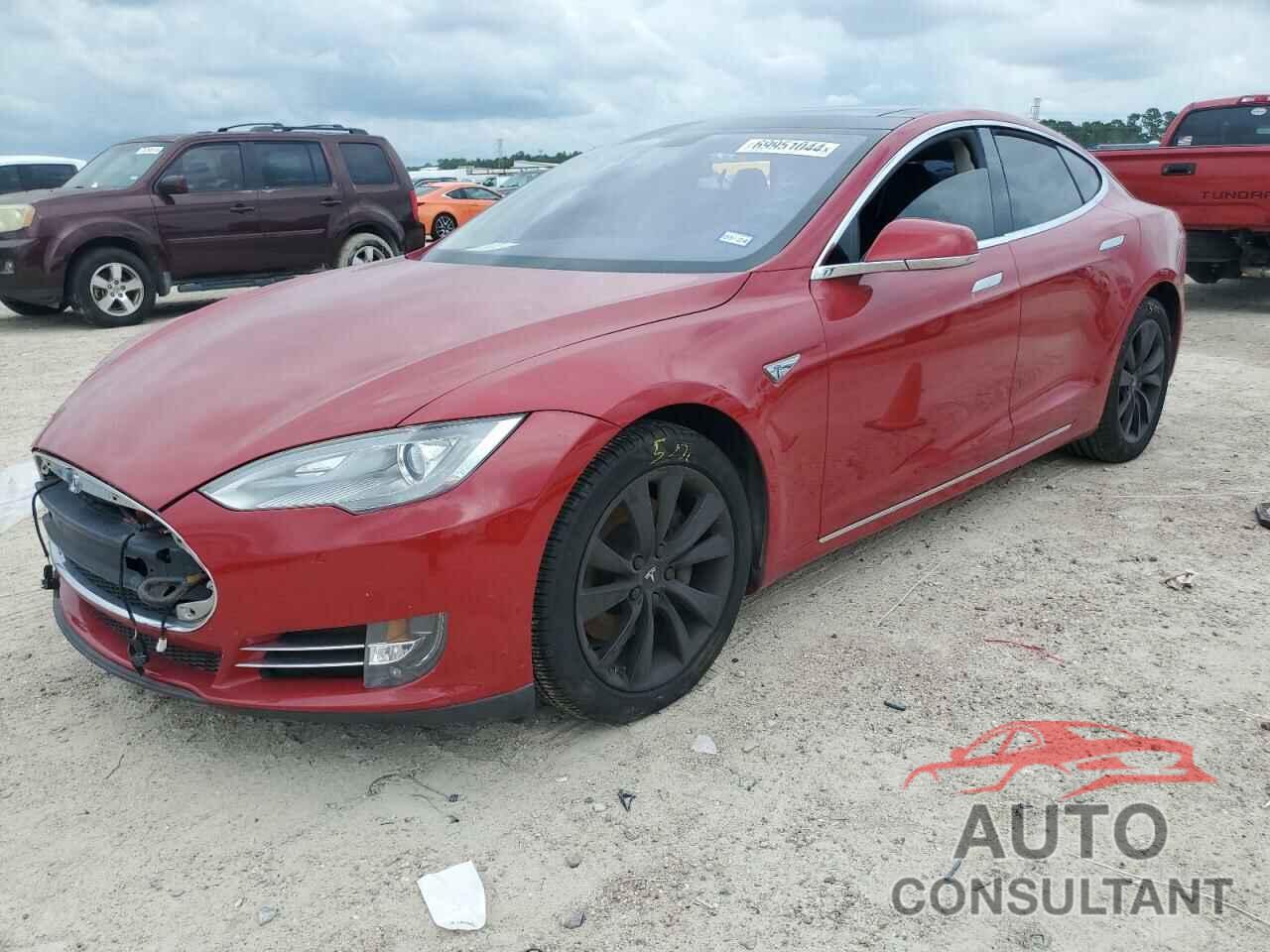 TESLA MODEL S 2013 - 5YJSA1CG8DFP23039