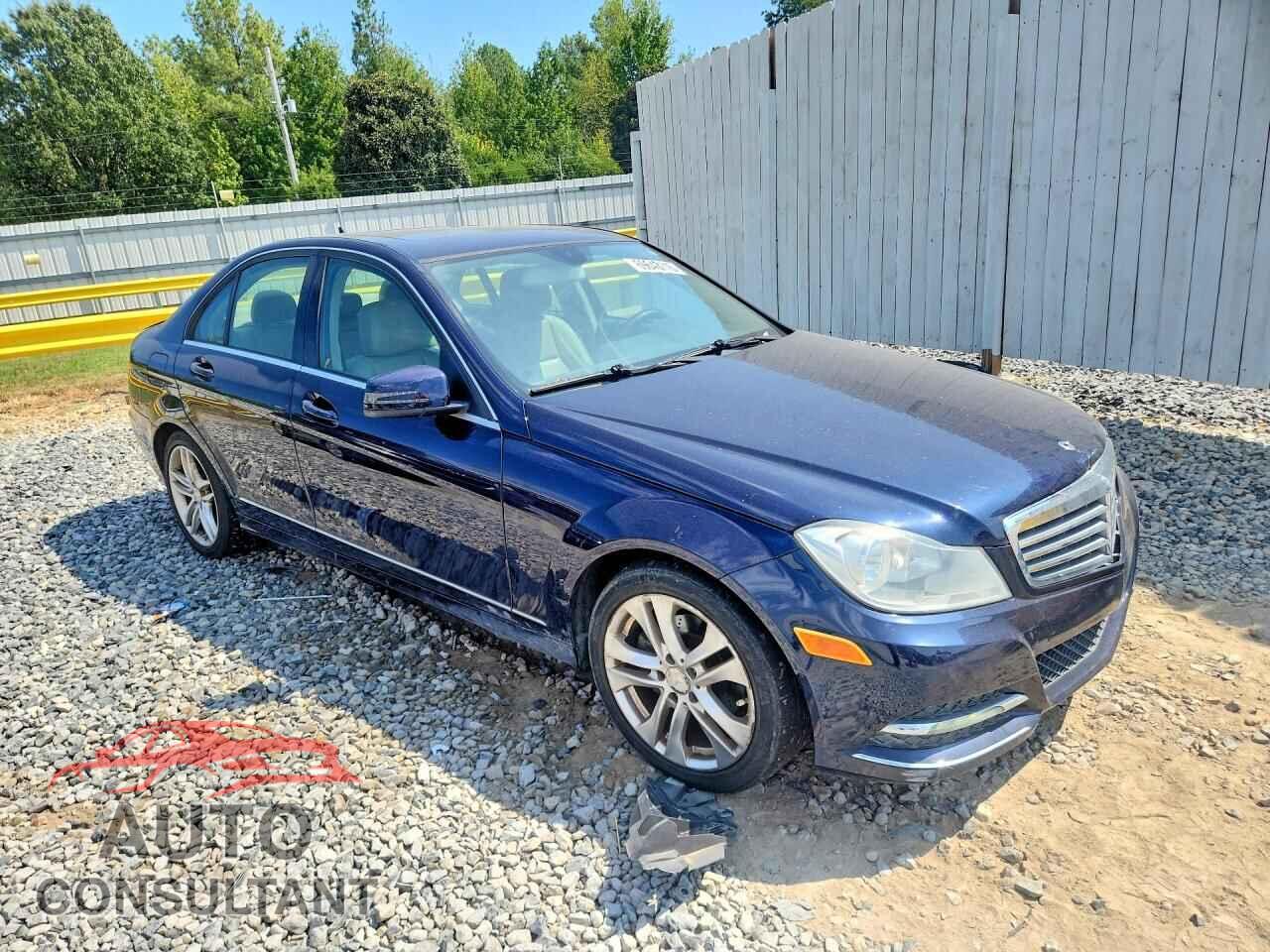MERCEDES-BENZ C-CLASS 2012 - WDDGF8BB5CF889069