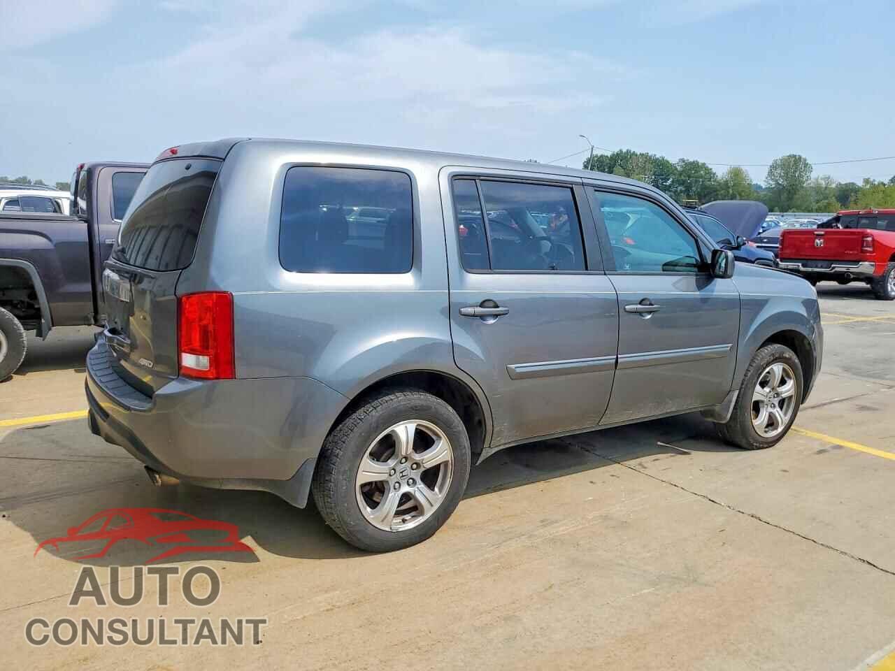 HONDA PILOT 2012 - 5FNYF4H50CB046880