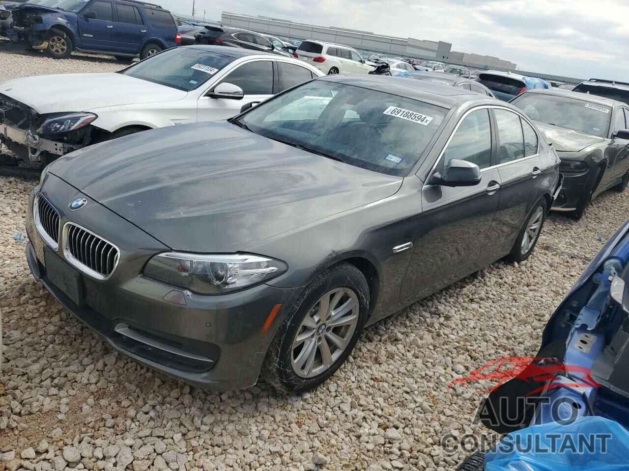BMW 5 SERIES 2014 - WBA5A5C56ED512401