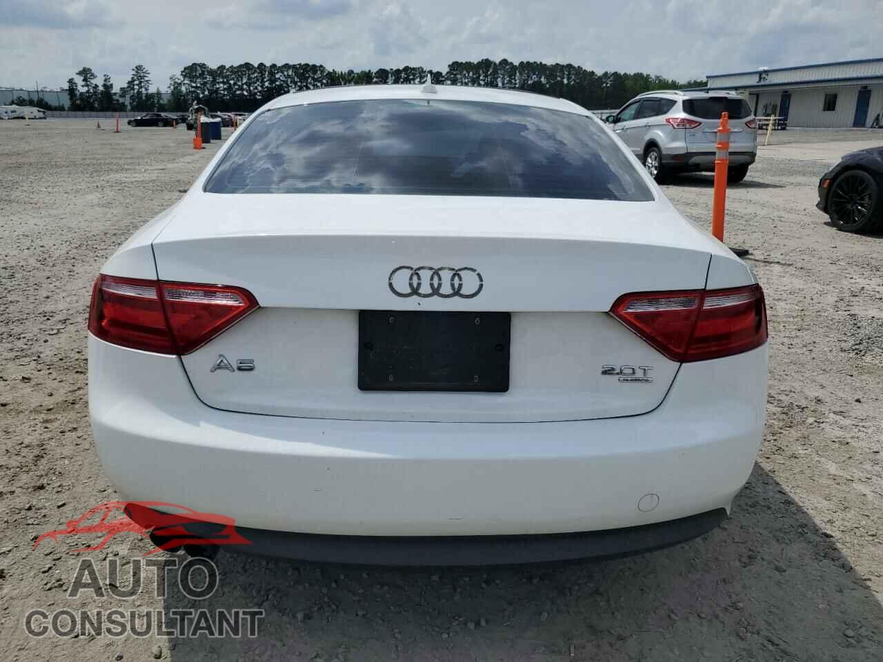 AUDI A5 2012 - WAUCFAFR0CA044762