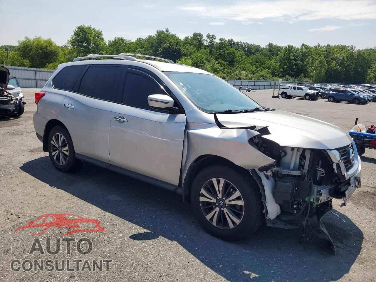 NISSAN PATHFINDER 2017 - 5N1DR2MM1HC910648