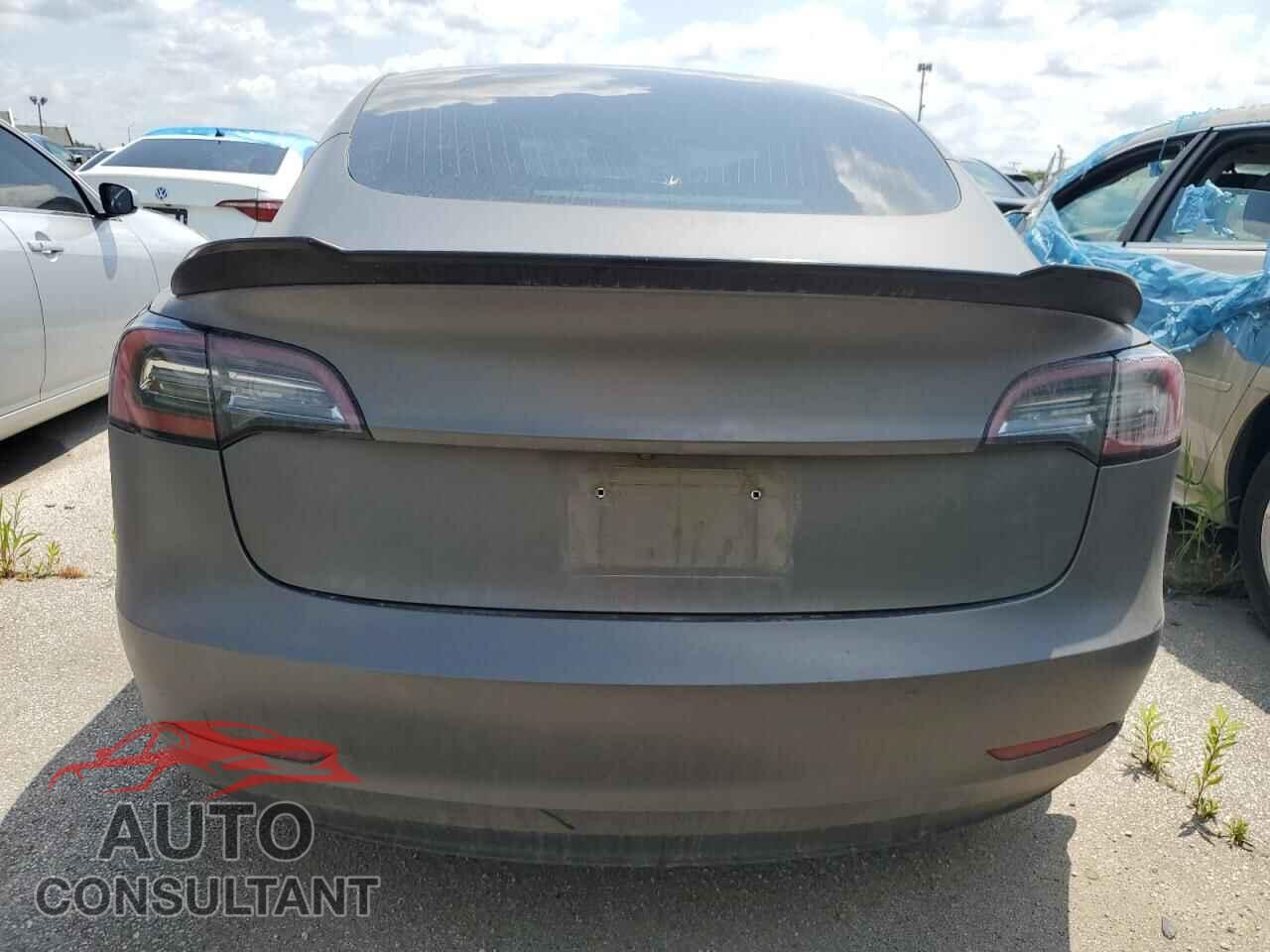 TESLA MODEL 3 2020 - 5YJ3E1EA5LF658974