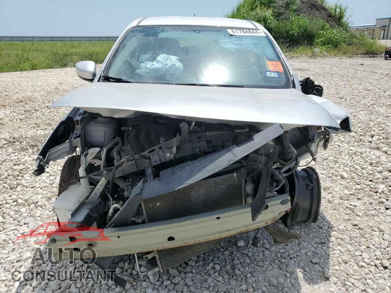 NISSAN VERSA 2019 - 3N1CN7AP3KL859207