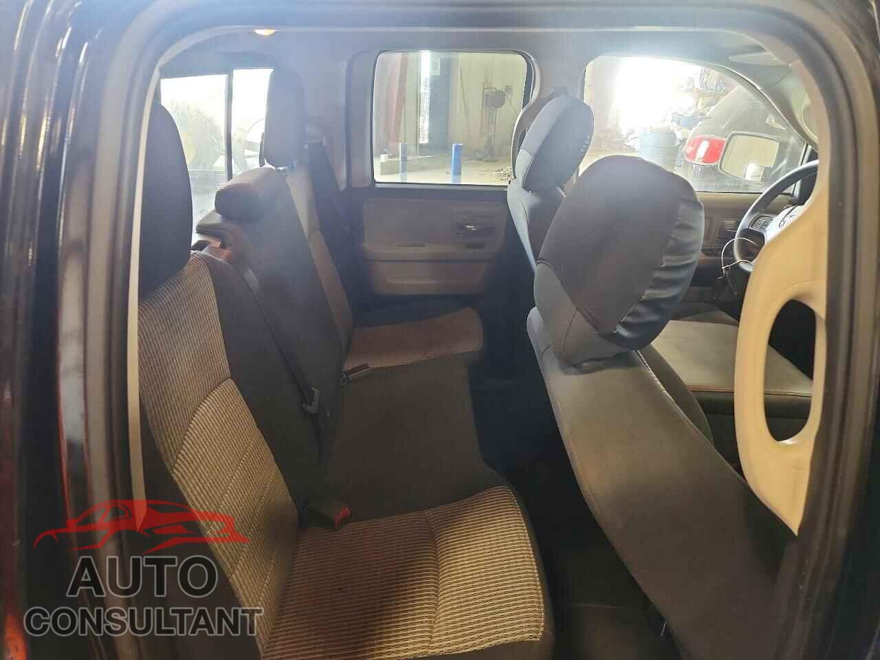 DODGE RAM 1500 2012 - 1C6RD7GT9CS103261