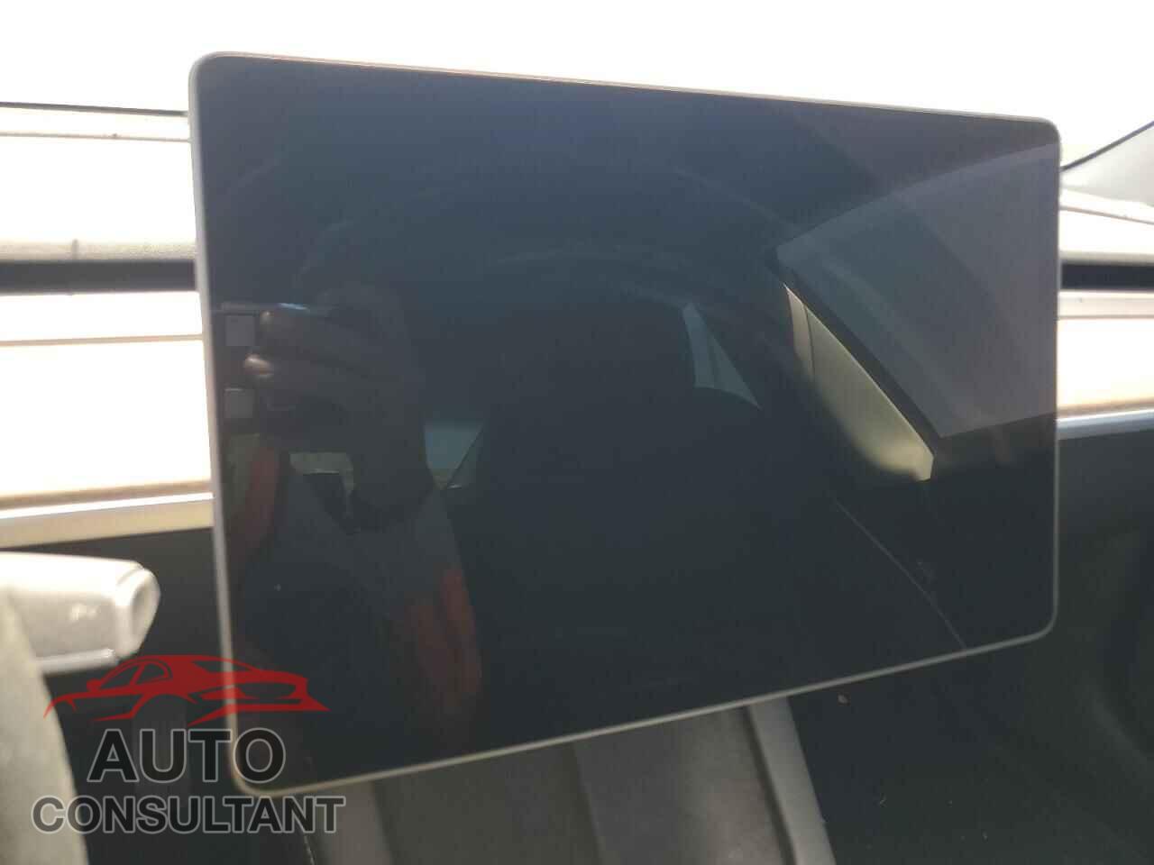 TESLA MODEL 3 2023 - 5YJ3E1EA9PF706157
