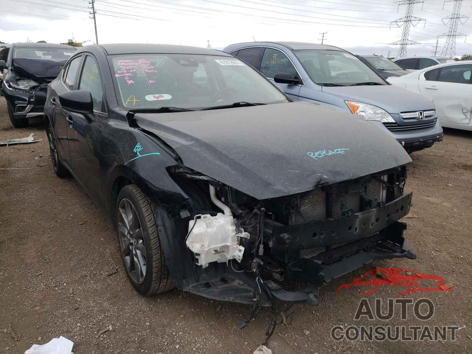 MAZDA 3 2018 - 3MZBN1V33JM182839