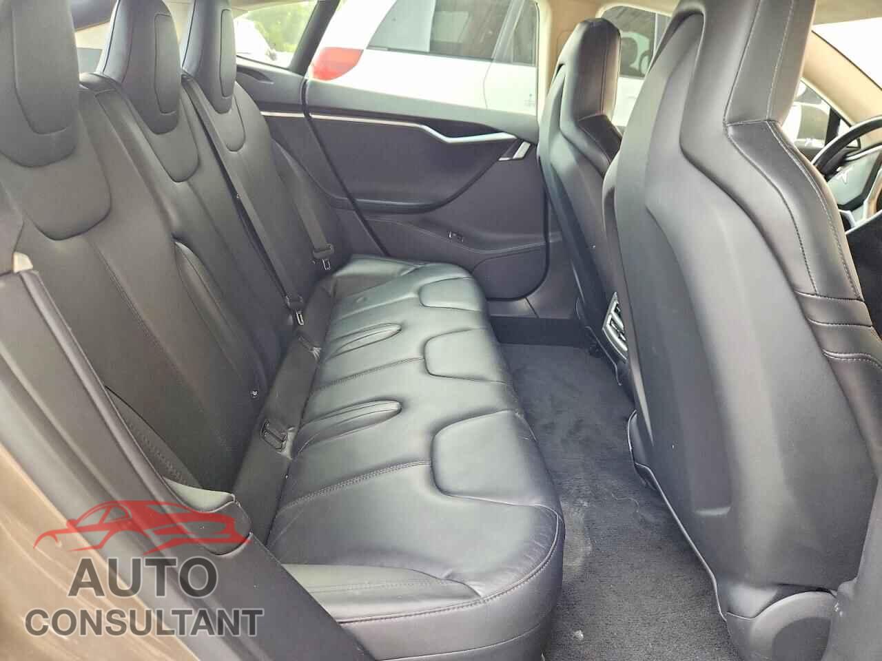 TESLA MODEL S 2015 - 5YJSA1S29FF096022