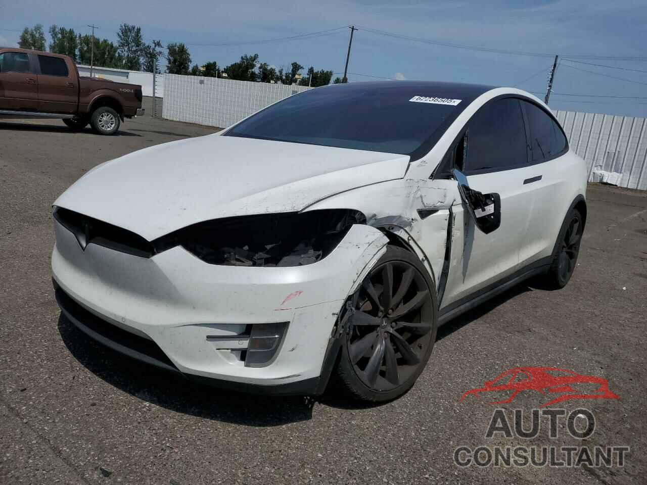 TESLA MODEL X 2016 - 5YJXCBE29GF018830