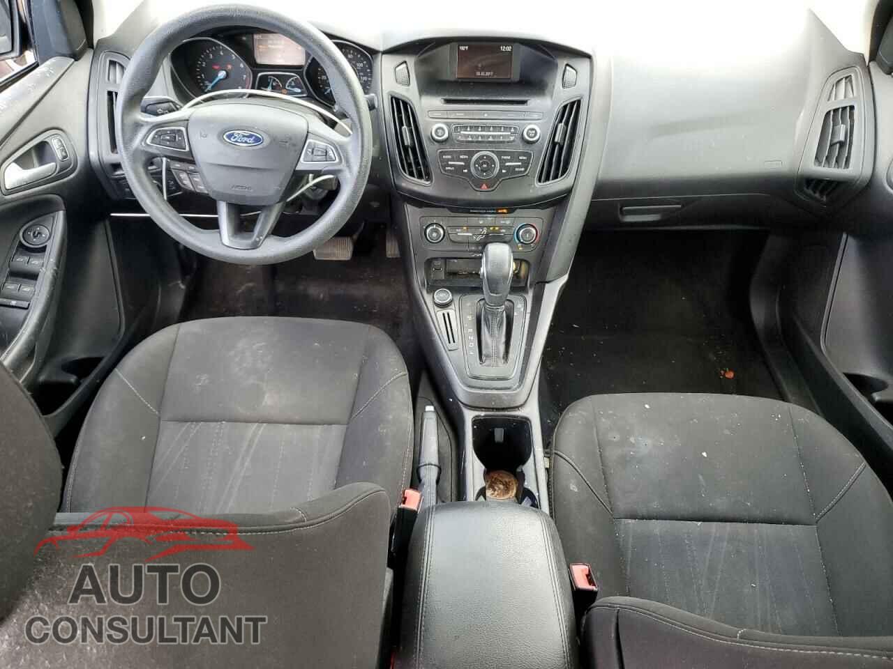 FORD FOCUS 2017 - 1FADP3F28HL283237