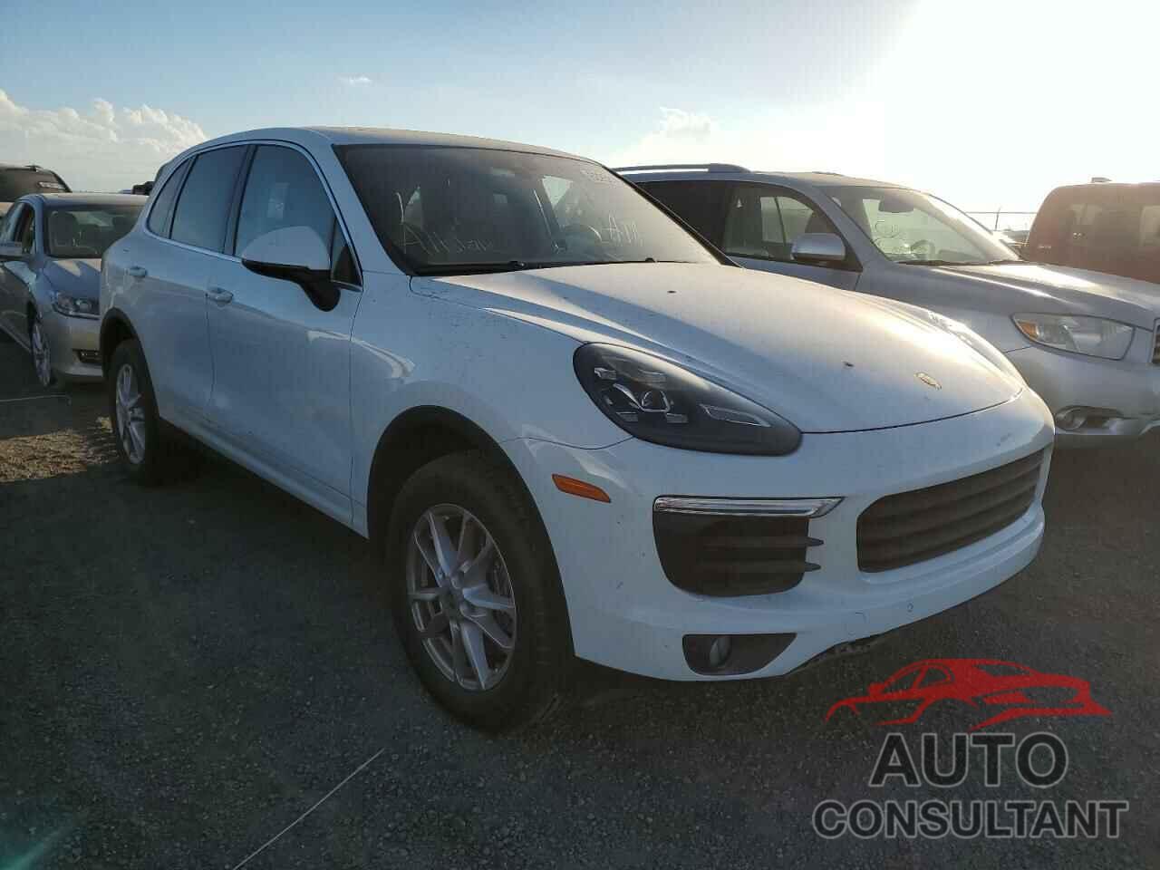 PORSCHE CAYENNE 2016 - WP1AA2A24GKA09200