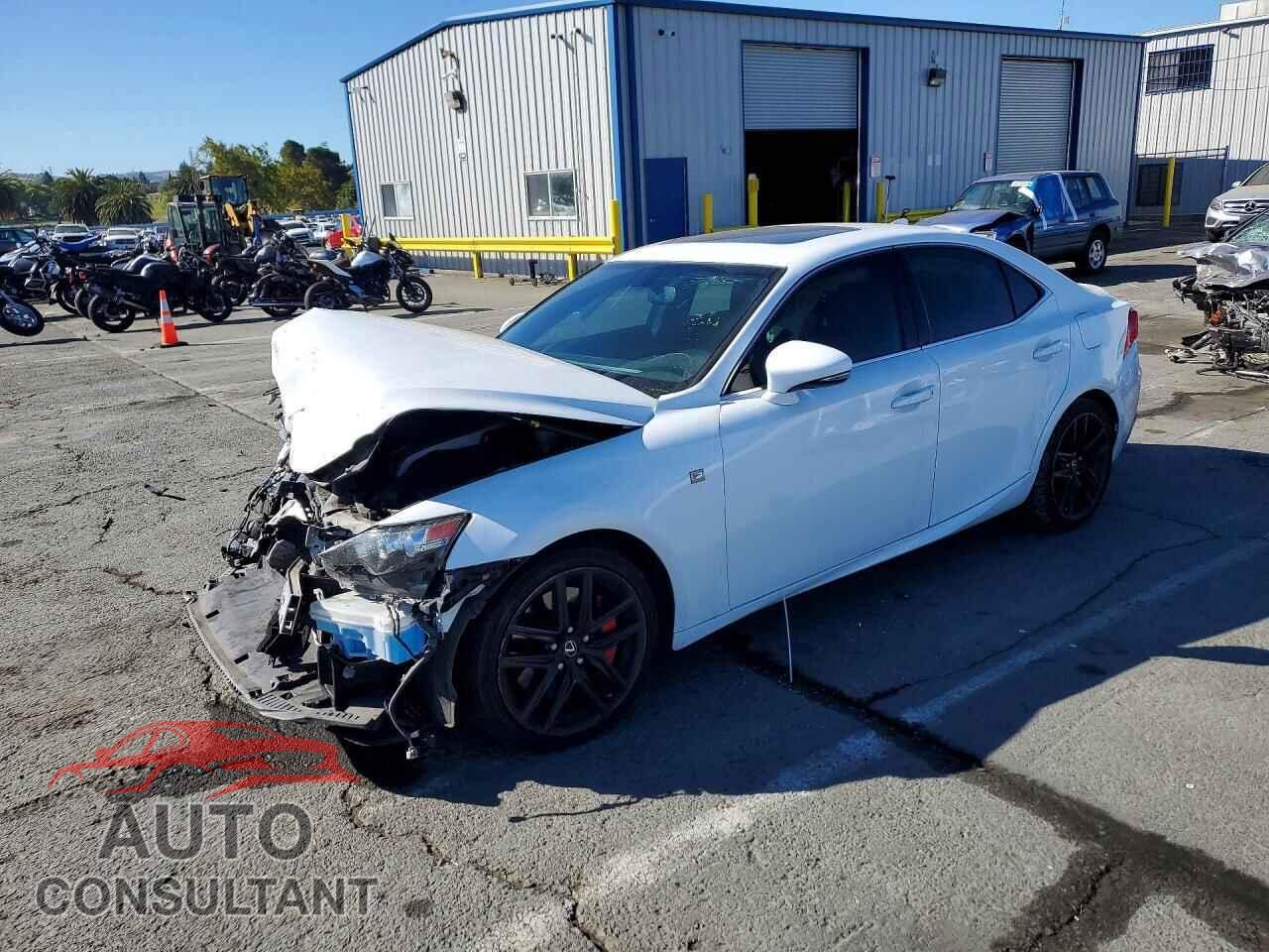 LEXUS IS 2014 - JTHCE1D26E5004997