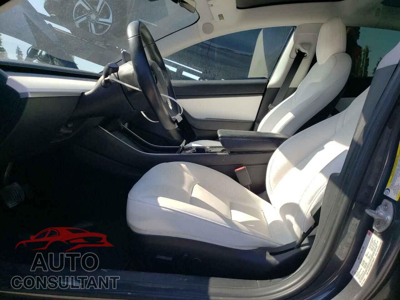 TESLA MODEL 3 2018 - 5YJ3E1EA3JF166411