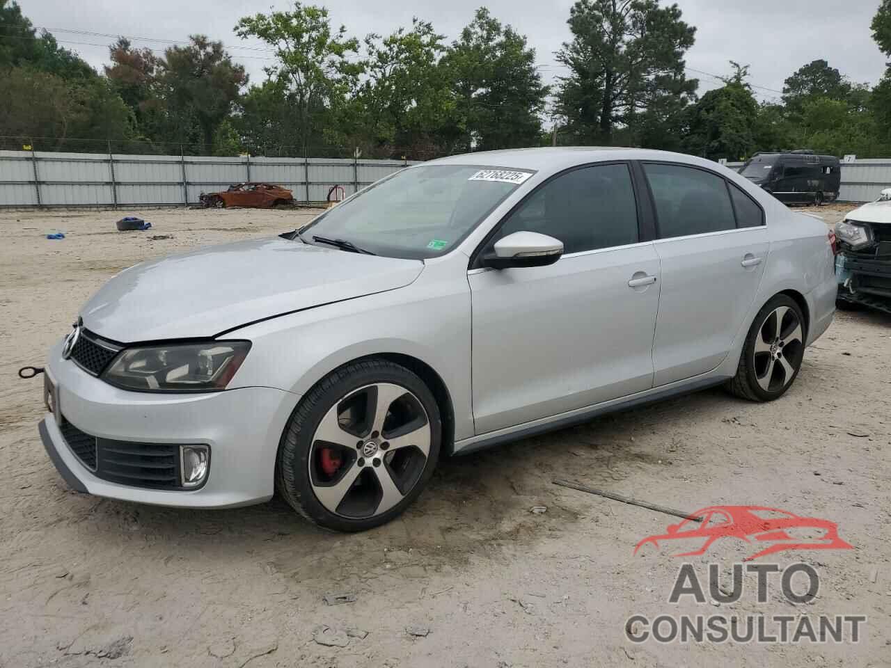 VOLKSWAGEN JETTA 2013 - 3VW5S7AJ5DM307972