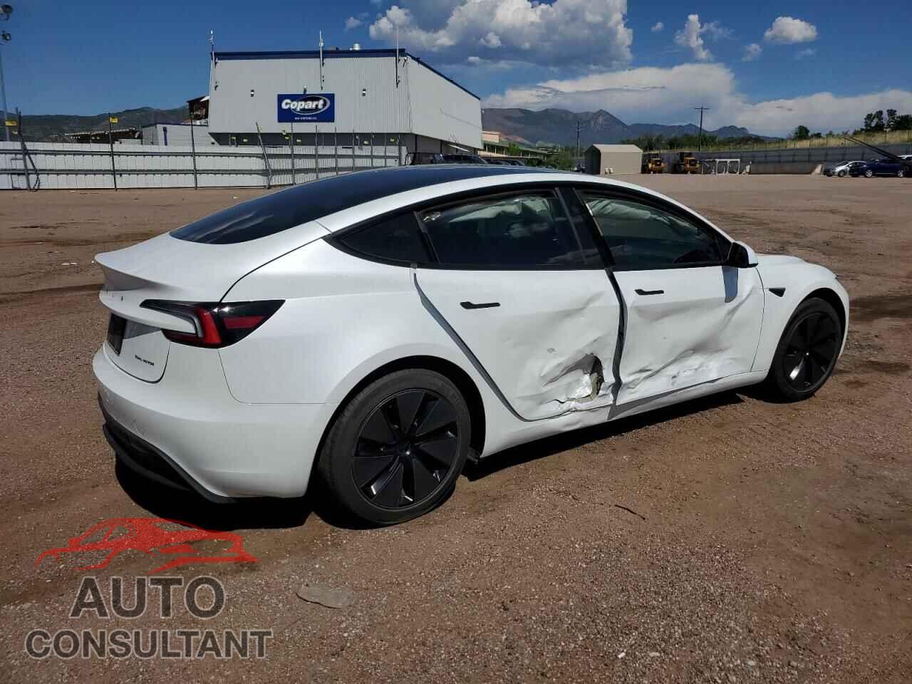 TESLA MODEL 3 2024 - 5YJ3E1EB4RF817680