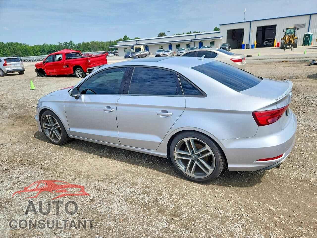 AUDI A3 2017 - WAUB8GFF4H1066561
