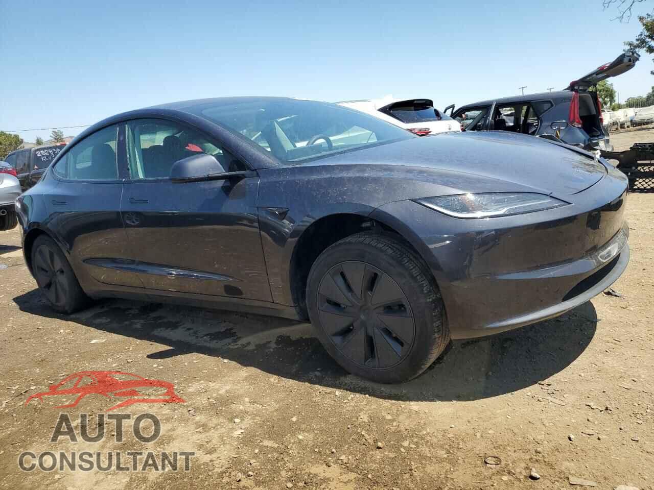 TESLA MODEL 3 2024 - 5YJ3E1EA9RF742143