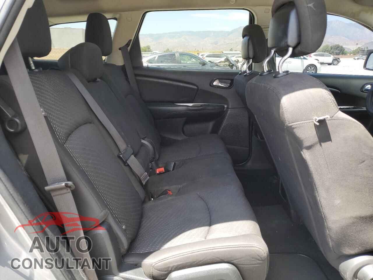 DODGE JOURNEY 2017 - 3C4PDCBB0HT580609