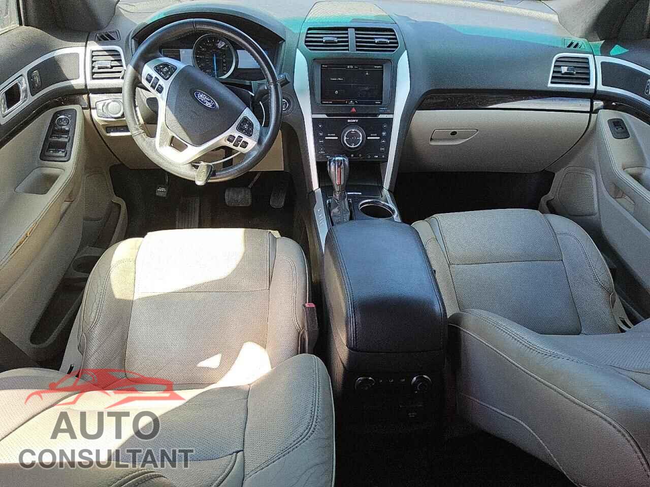 FORD EXPLORER 2011 - 1FMHK7F84BGA48660