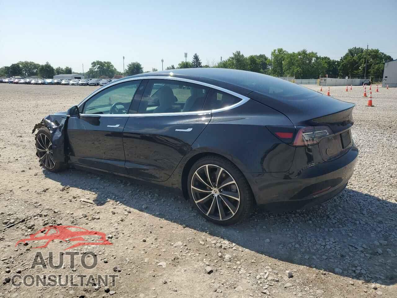 TESLA MODEL 3 2018 - 5YJ3E1EB8JF085512