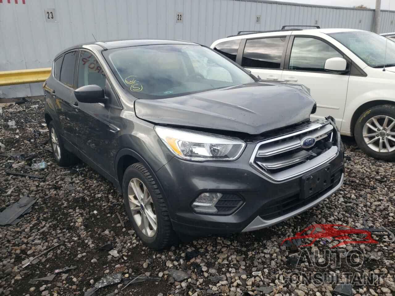 FORD ESCAPE 2017 - 1FMCU9G92HUB67681