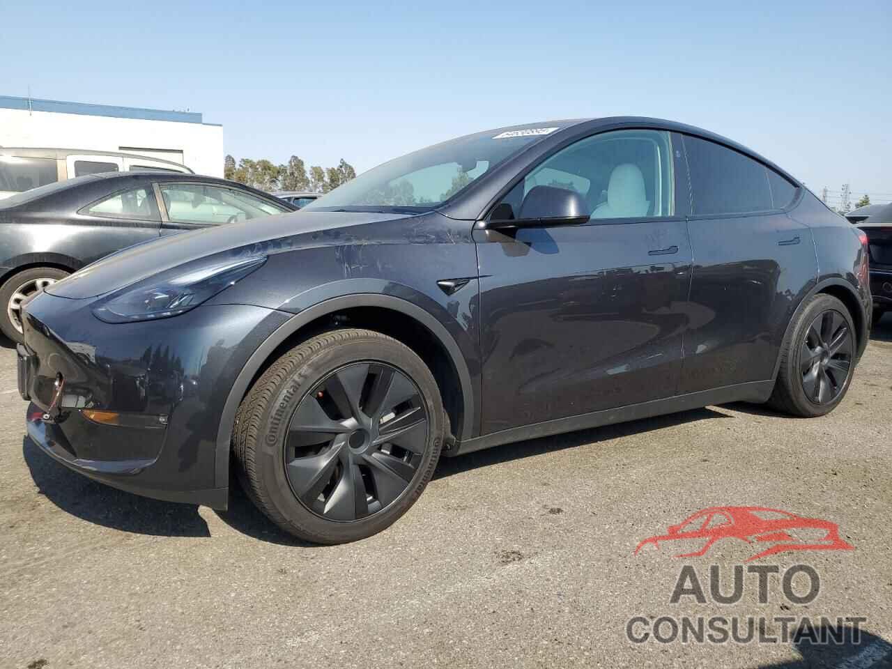 TESLA MODEL Y 2024 - 7SAYGAEE5RF098615