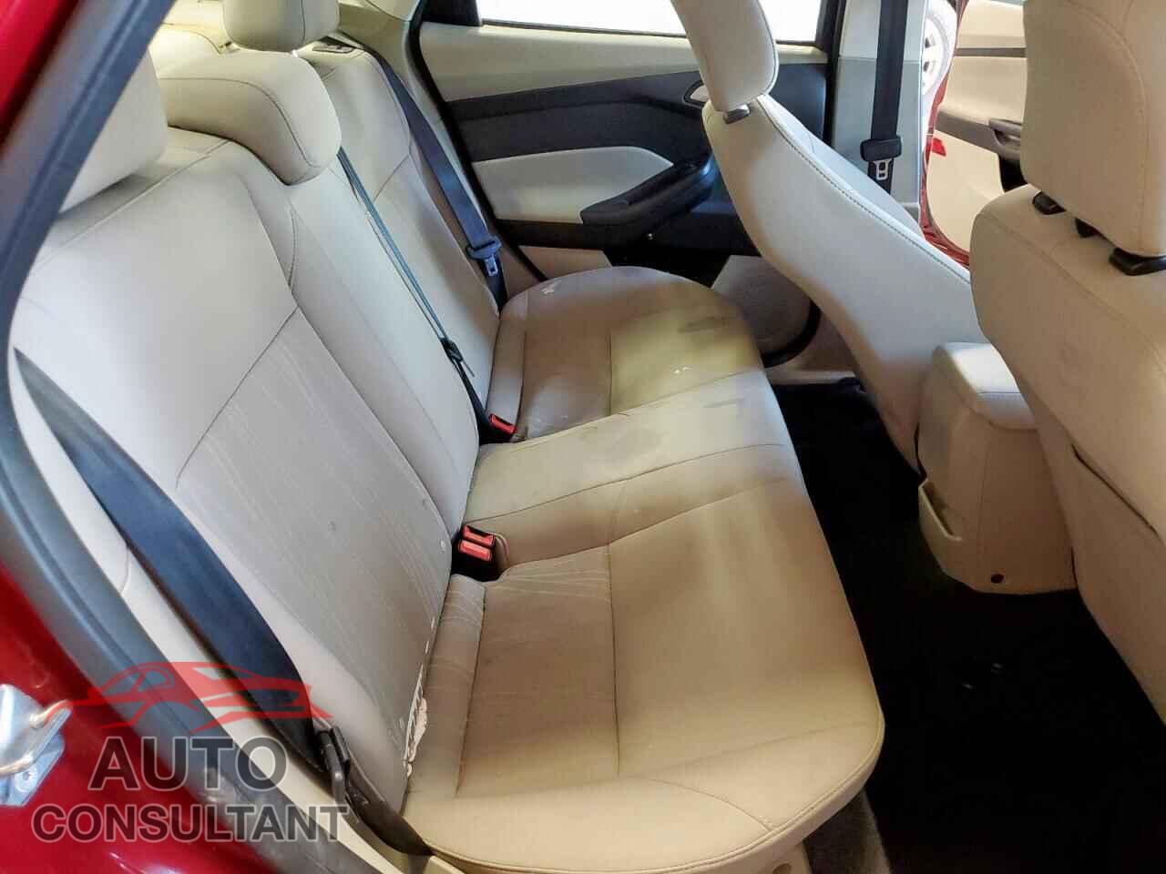 FORD FOCUS 2016 - 1FADP3F2XGL395181