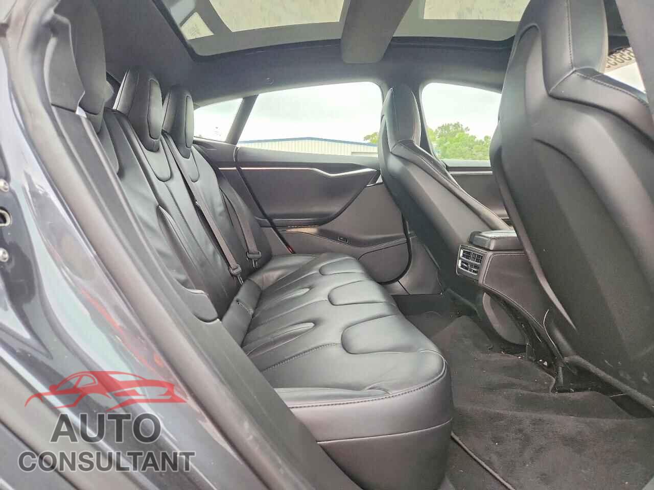 TESLA MODEL S 2015 - 5YJSA1H29FFP74601