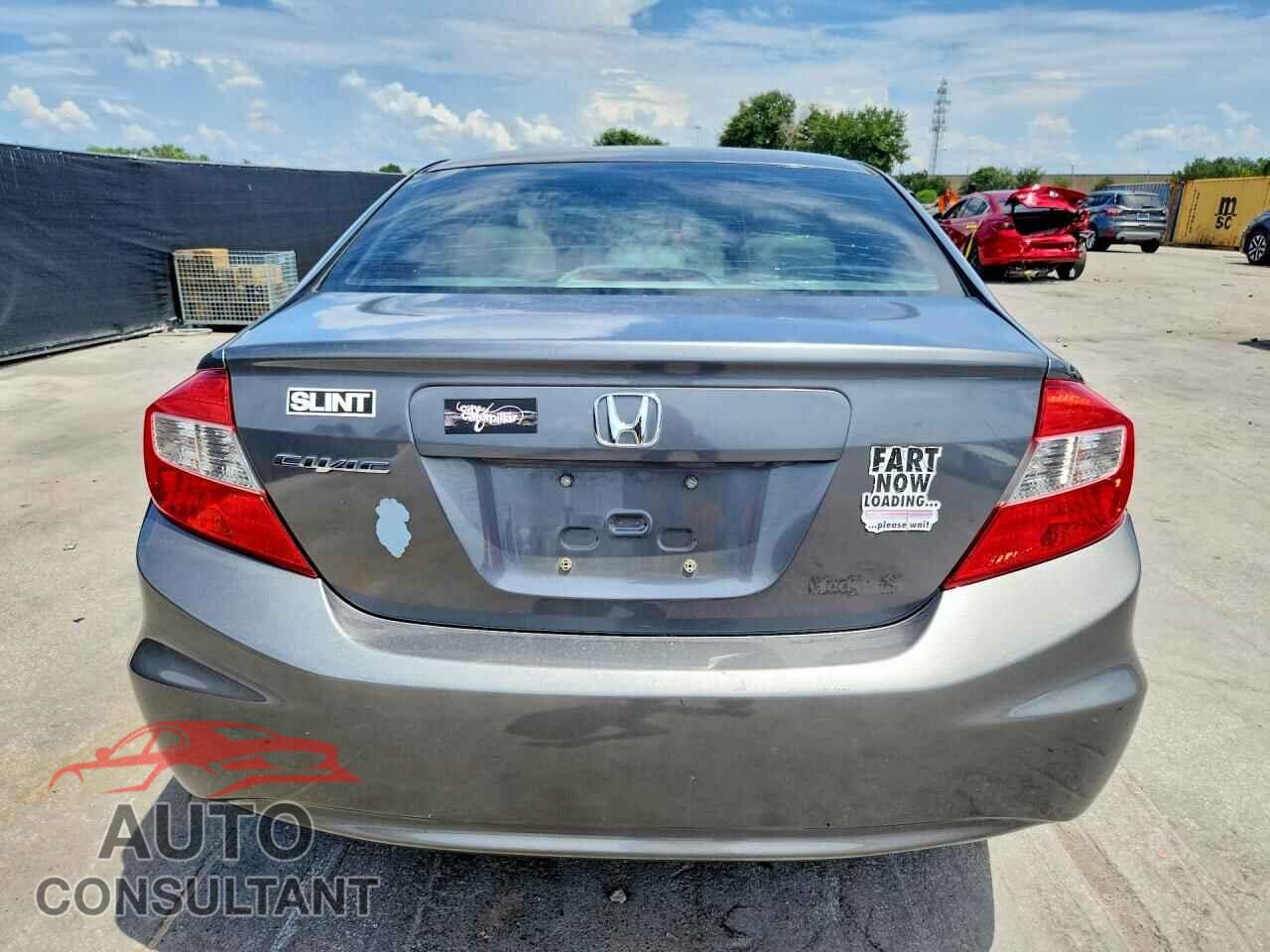 HONDA CIVIC 2012 - 2HGFB2F50CH303381
