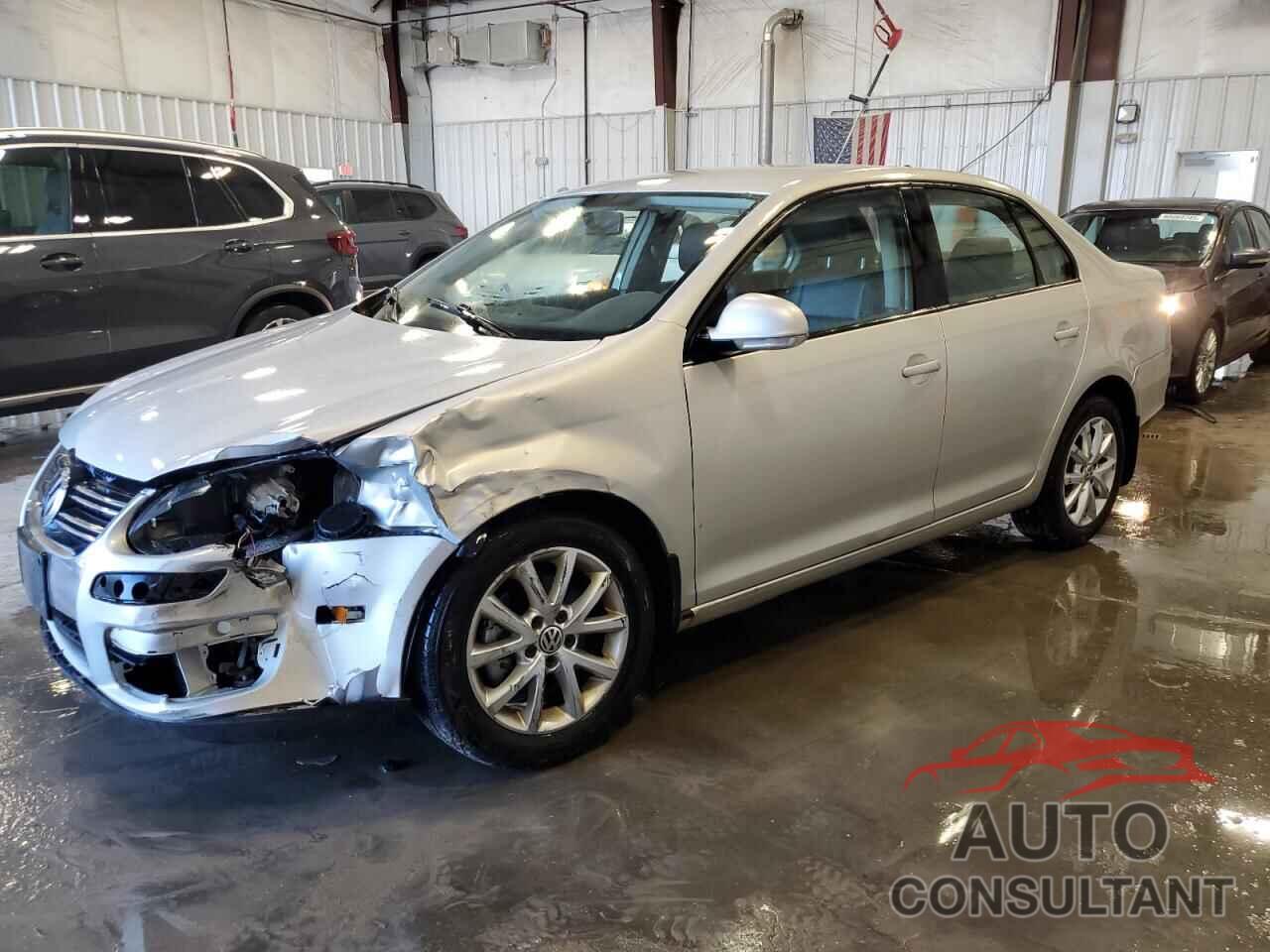 VOLKSWAGEN JETTA 2010 - 3VWAZ7AJXAM099268