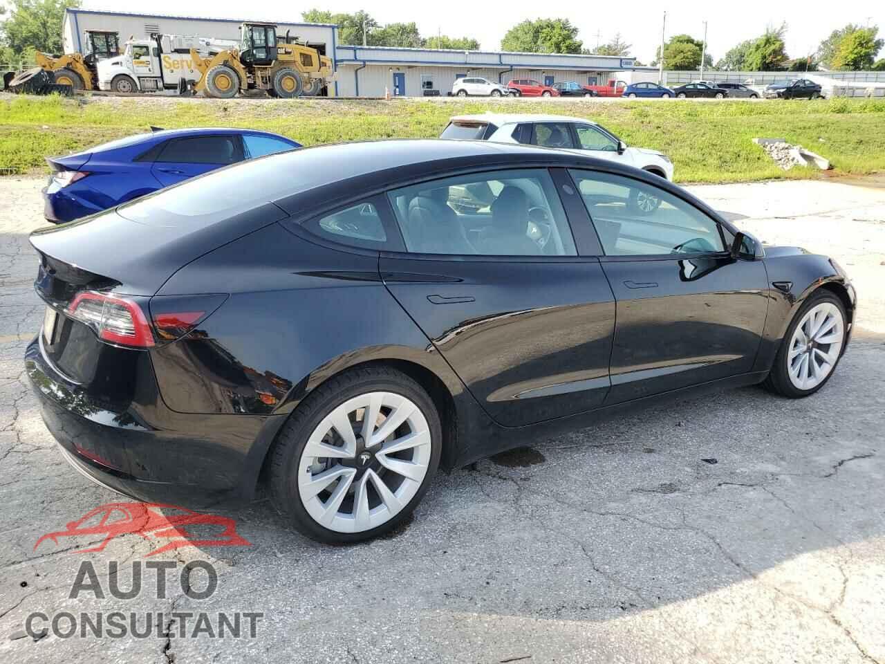 TESLA MODEL 3 2022 - 5YJ3E1EA2NF371756