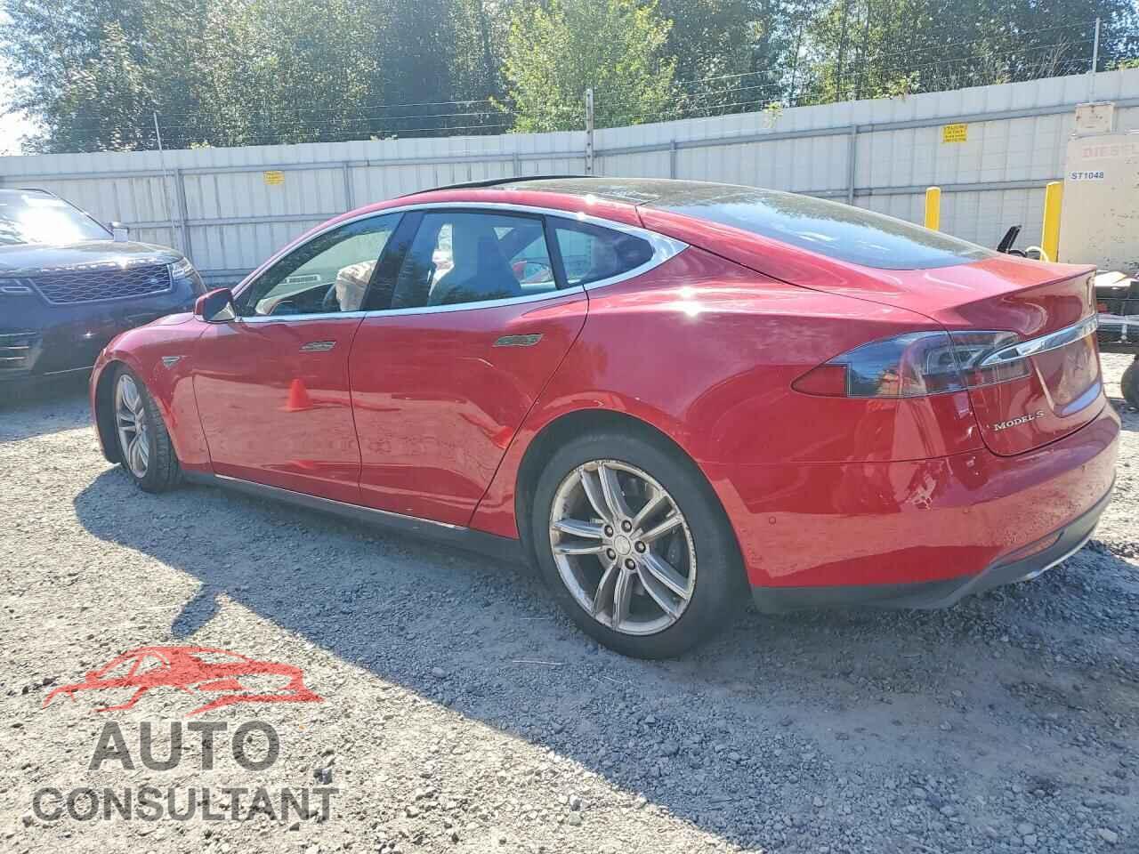 TESLA MODEL S 2015 - 5YJSA1E24FF109271