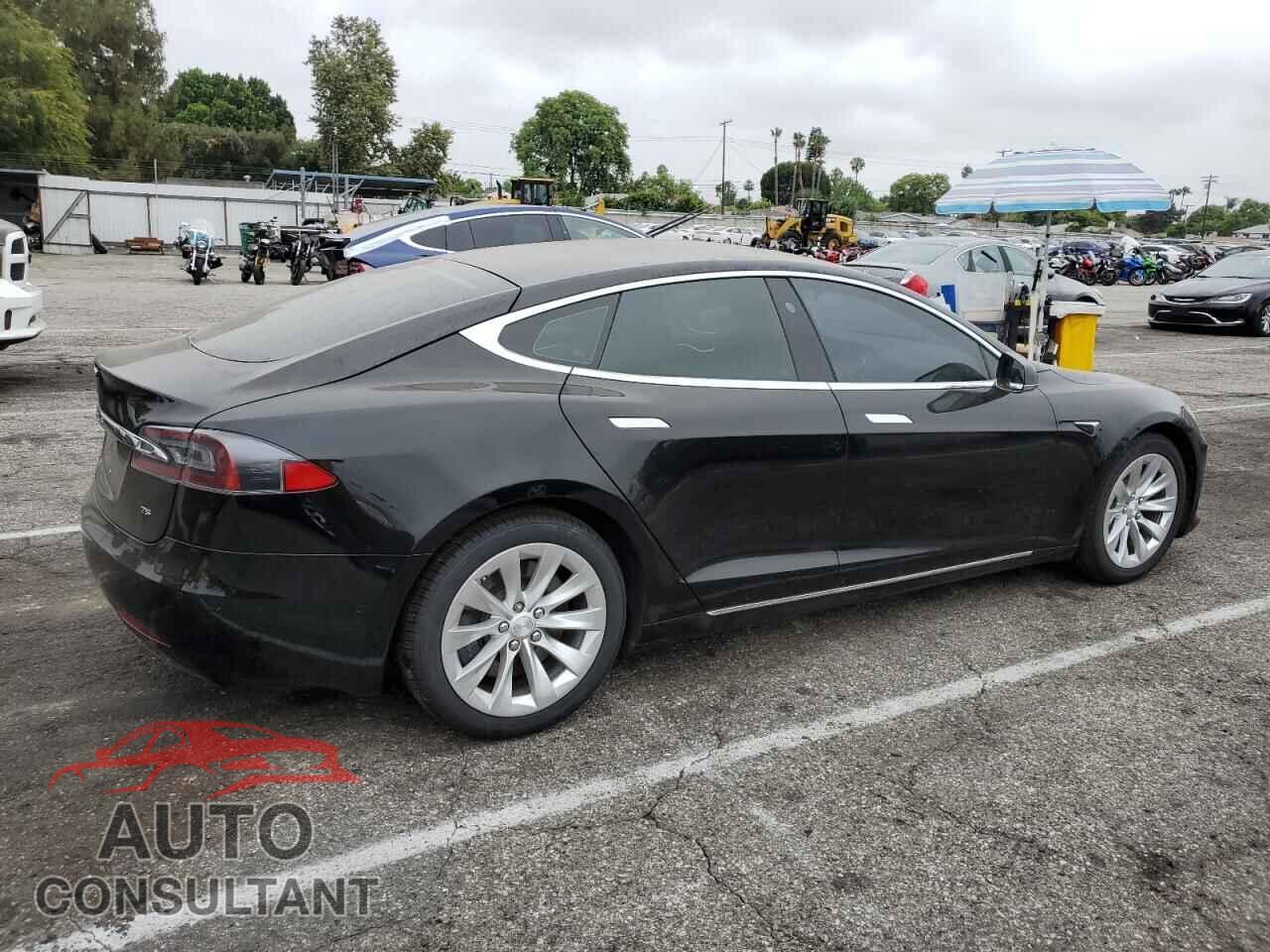 TESLA MODEL S 2017 - 5YJSA1E17HF202070