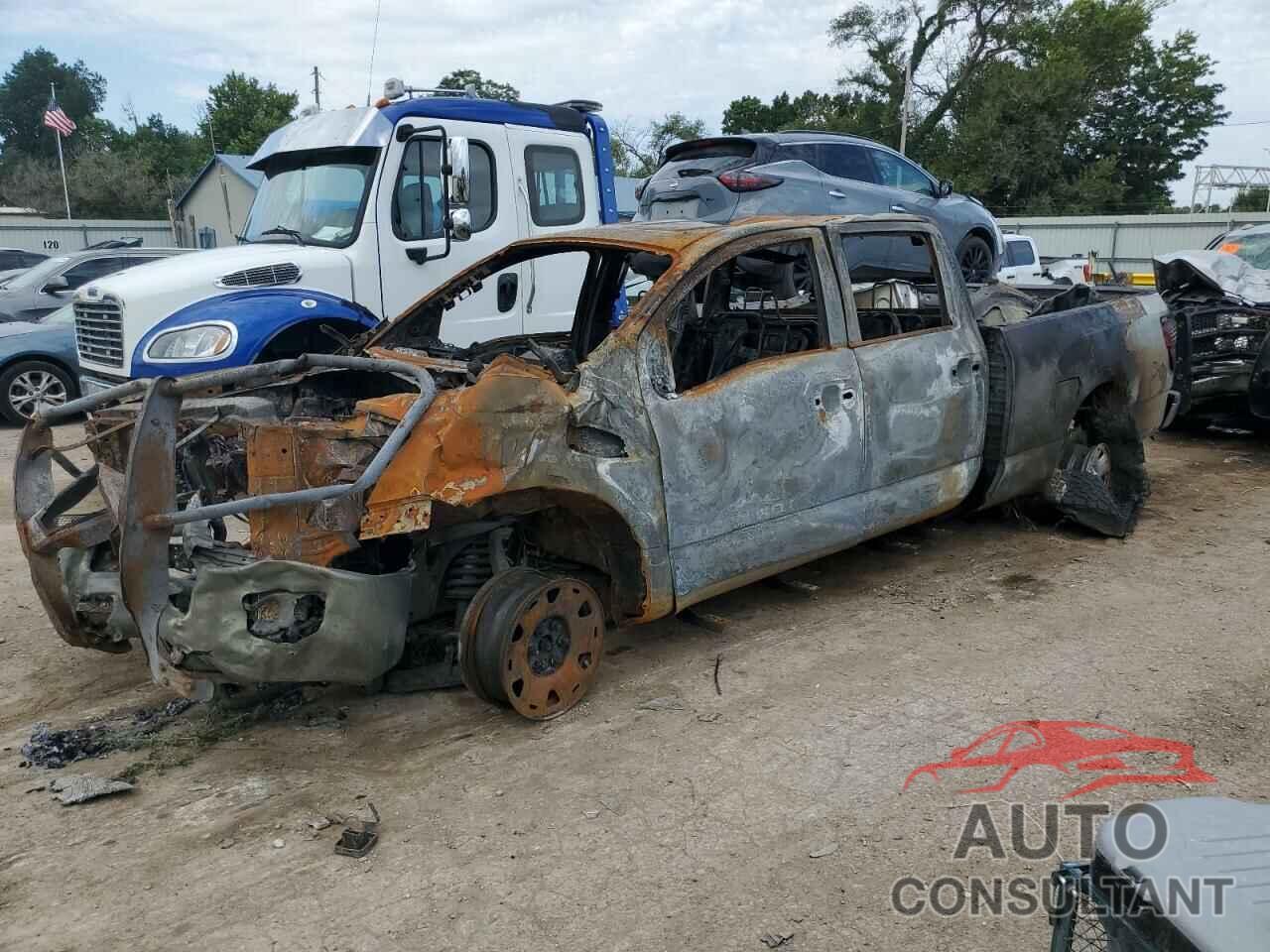 NISSAN TITAN 2017 - 1N6BA1F35HN533020