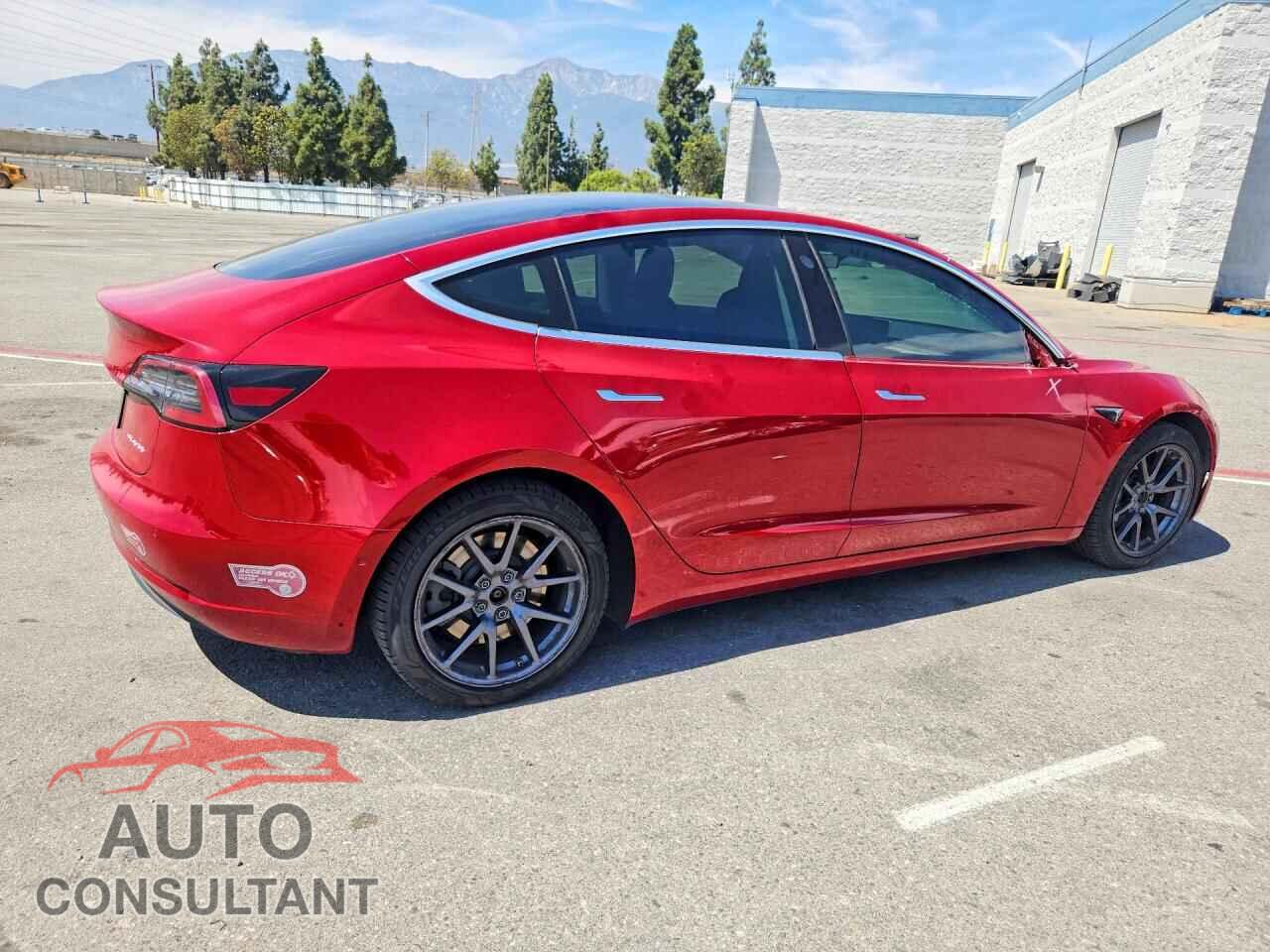 TESLA MODEL 3 2019 - 5YJ3E1EB5KF193863