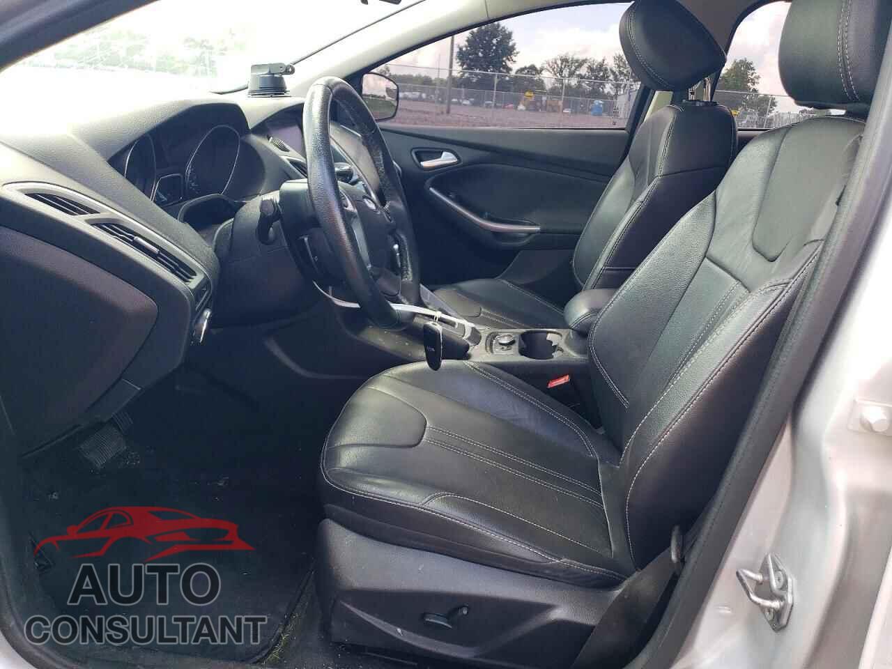 FORD FOCUS 2014 - 1FADP3N27EL463404