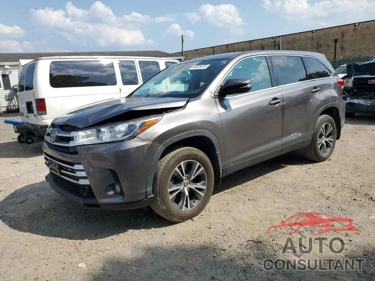TOYOTA HIGHLANDER 2019 - 5TDBZRFH5KS734942