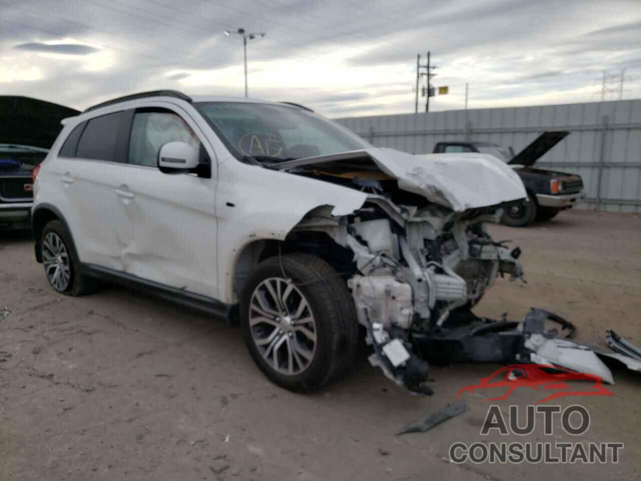 MITSUBISHI OUTLANDER 2018 - JA4AR4AW2JZ008659