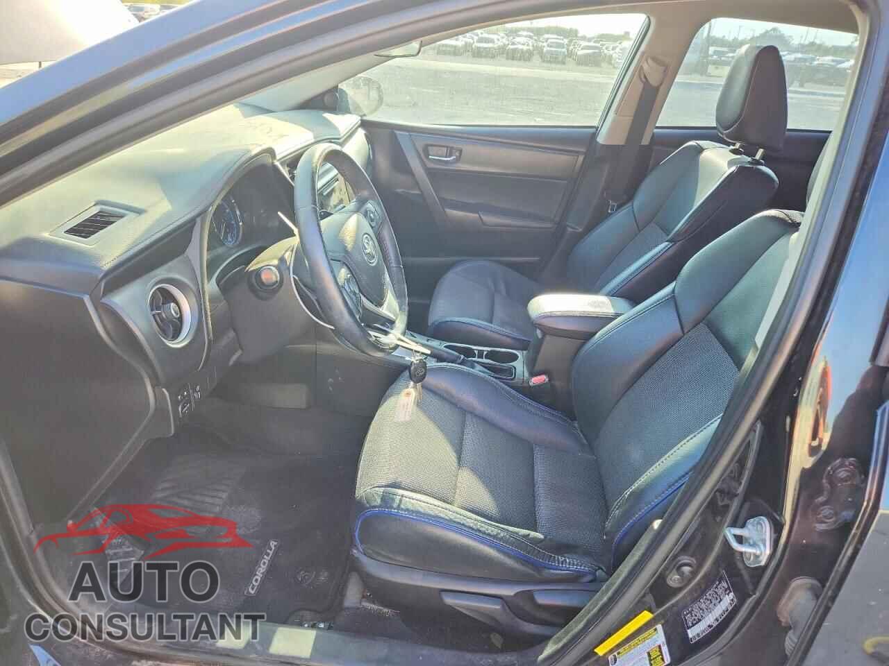 TOYOTA COROLLA 2017 - 5YFBURHE7HP680398