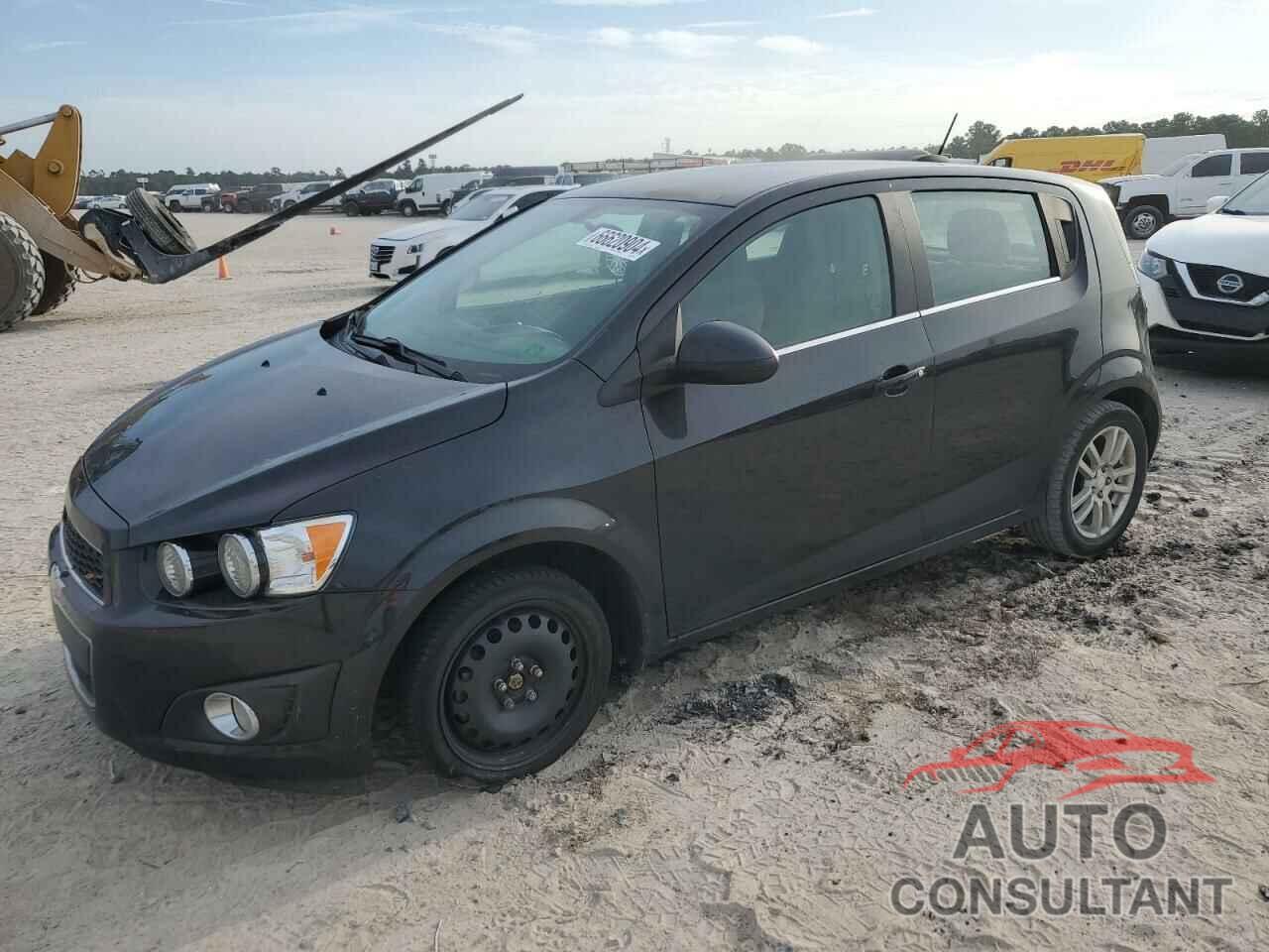CHEVROLET SONIC 2015 - 1G1JC6SH2F4159968