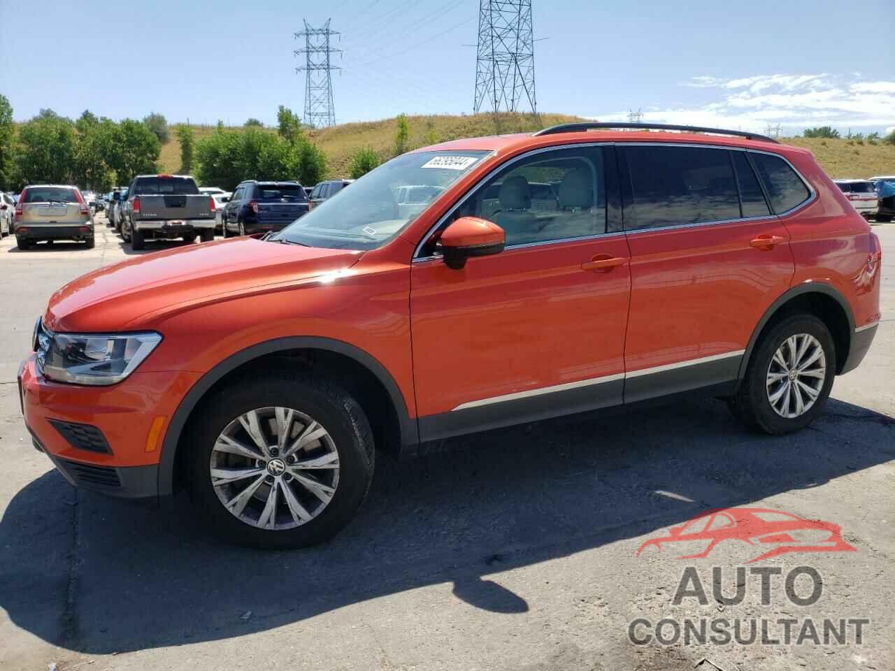 VOLKSWAGEN TIGUAN 2018 - 3VV2B7AX1JM175493