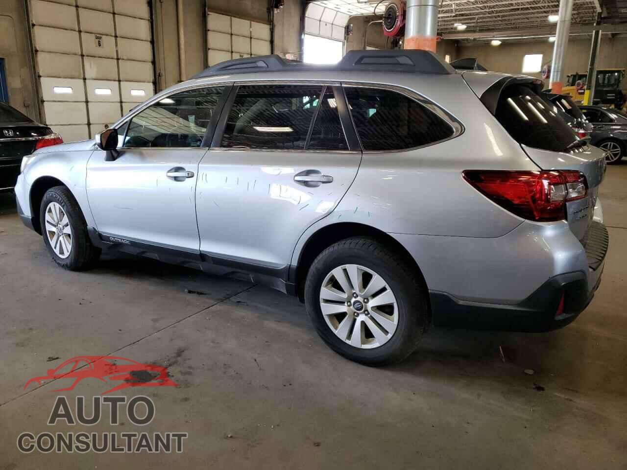 SUBARU OUTBACK 2018 - 4S4BSACC7J3235988