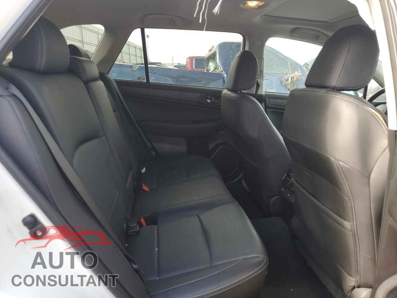 SUBARU OUTBACK 2017 - 4S4BSENC3H3369850
