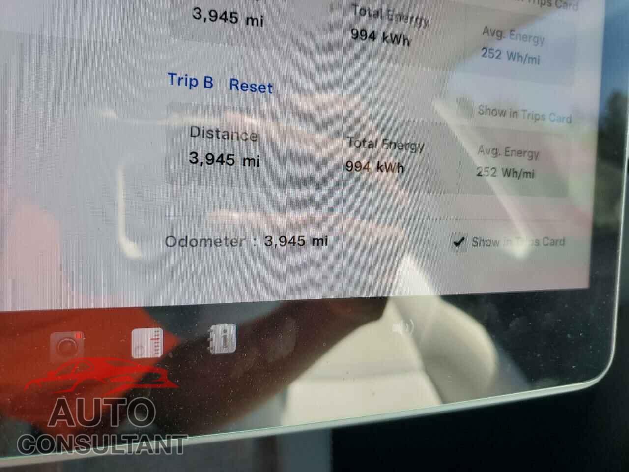 TESLA MODEL Y 2024 - 7SAYGDED0RF015097
