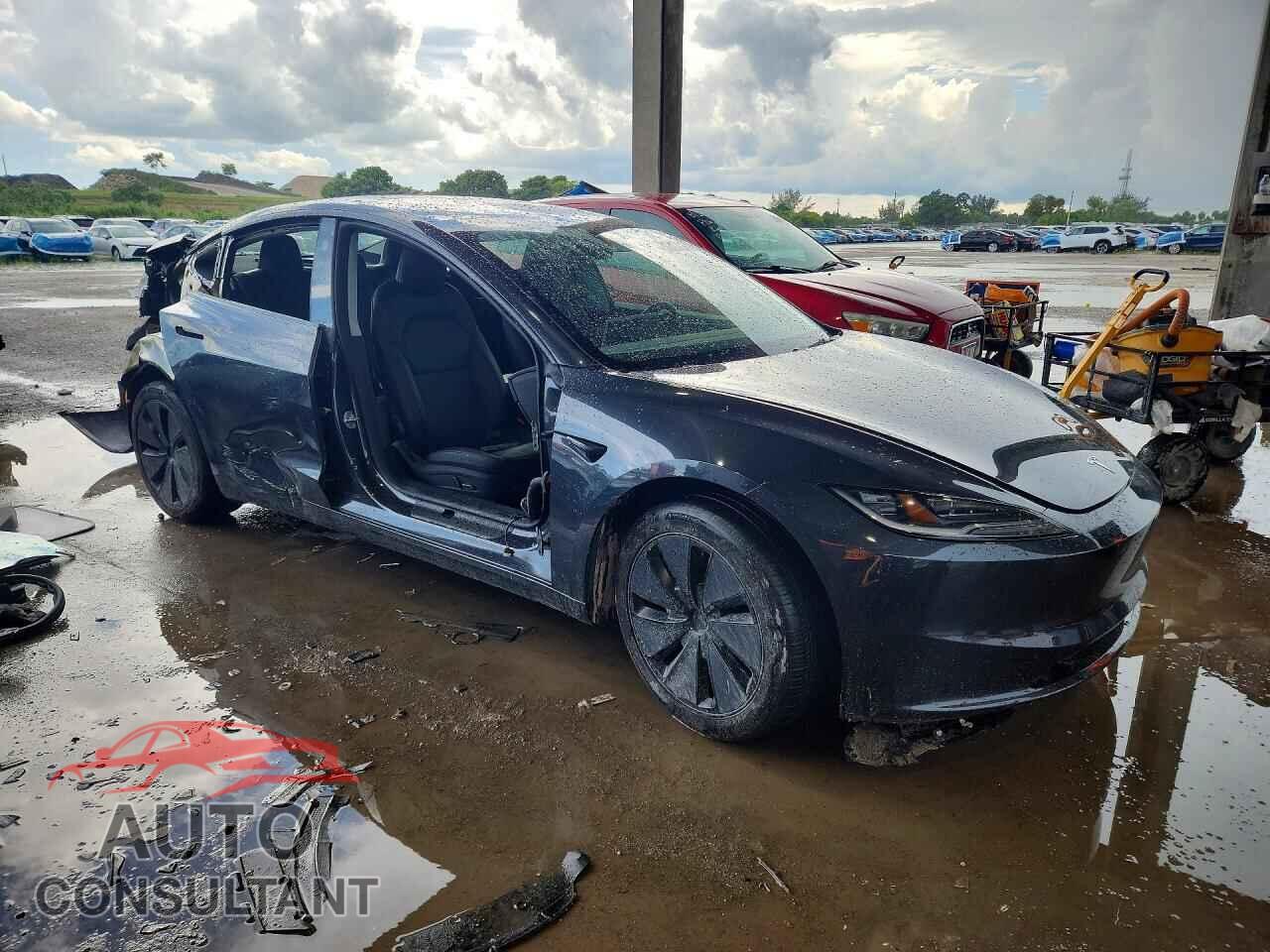 TESLA MODEL 3 2025 - 5YJ3E1EA9SF057906