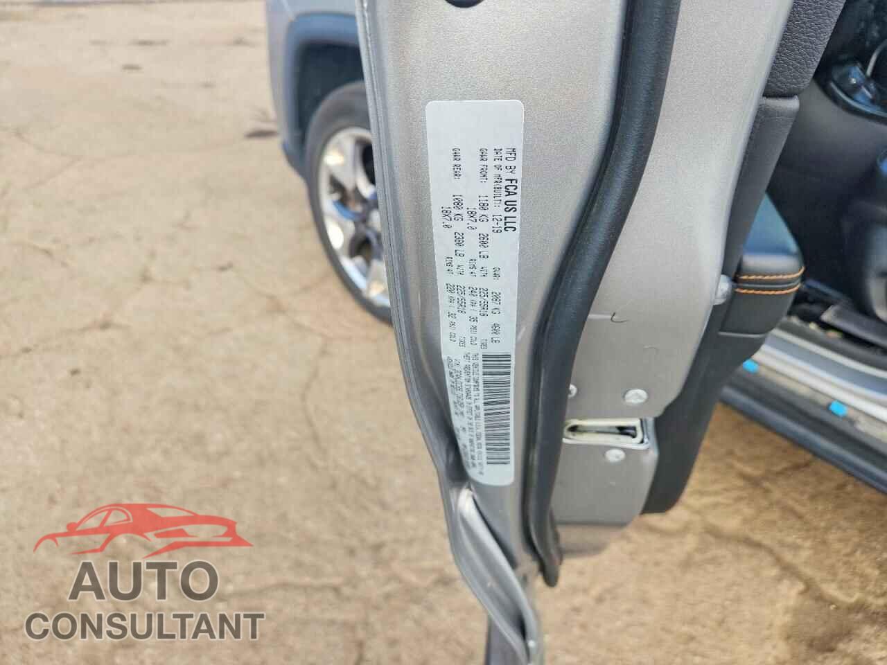 JEEP COMPASS 2020 - 3C4NJDCB5LT161250