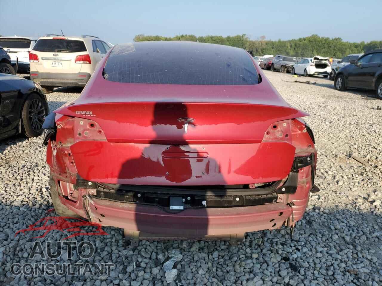 TESLA MODEL 3 2018 - 5YJ3E1EA9JF030686