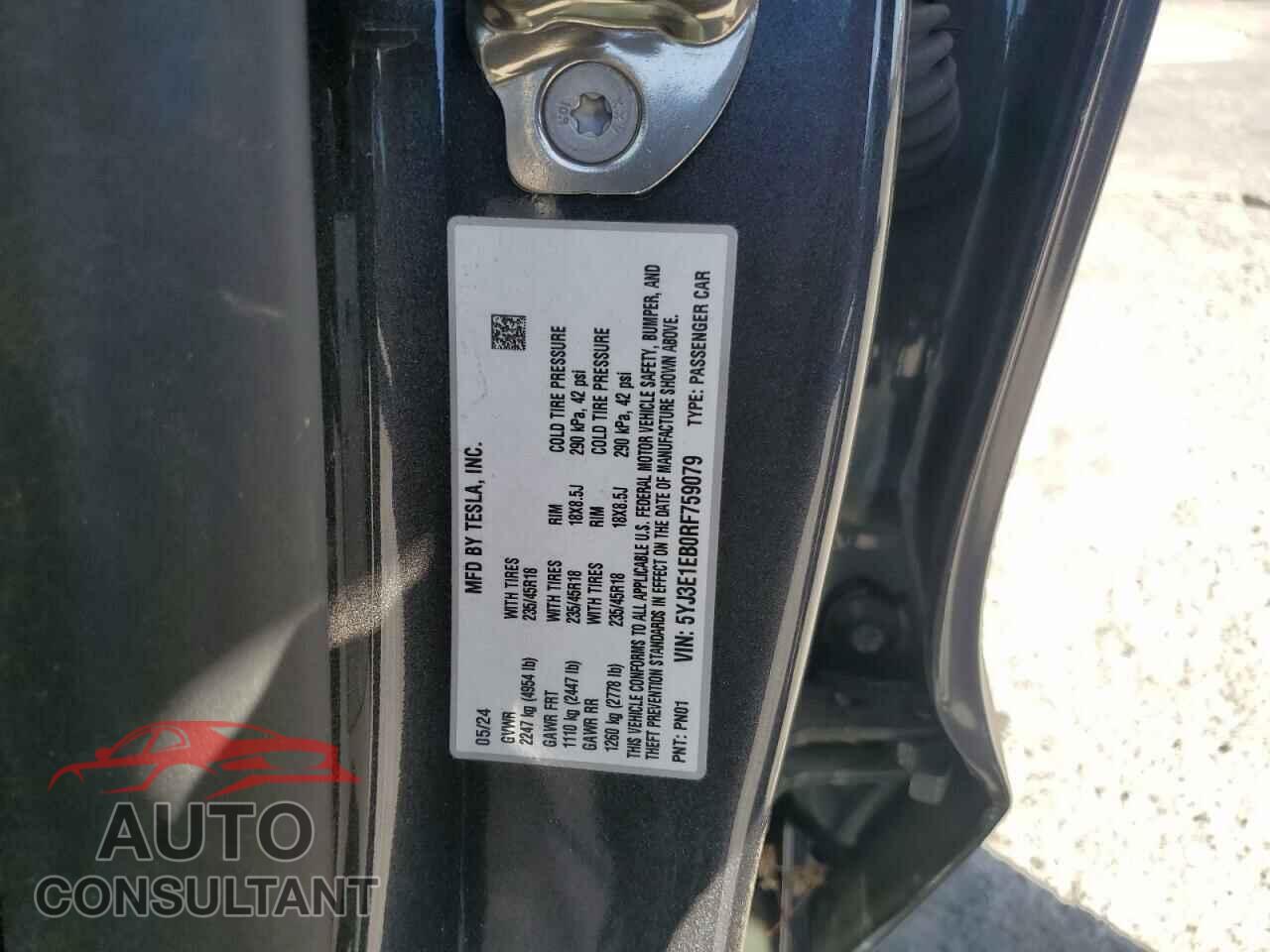 TESLA MODEL 3 2024 - 5YJ3E1EB0RF759079